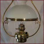 Hanging oil lamp